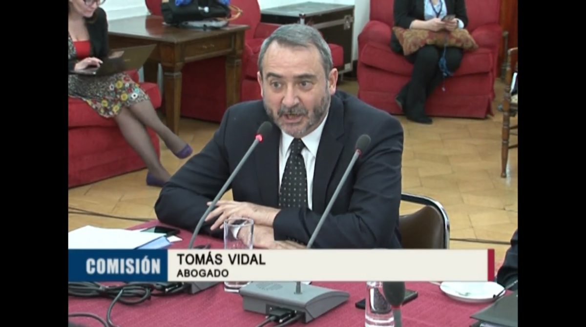 Tomás Vial expone en comisión de la Cámara de Diputados que revisa acusación constitucional contra ministros de la Corte Suprema