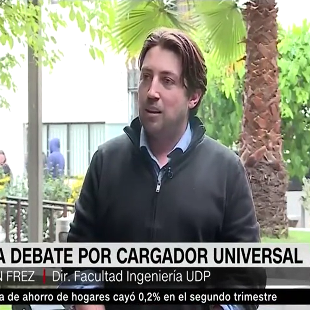 Avanza debate por cargador universal, comenta Jonathan Frez
