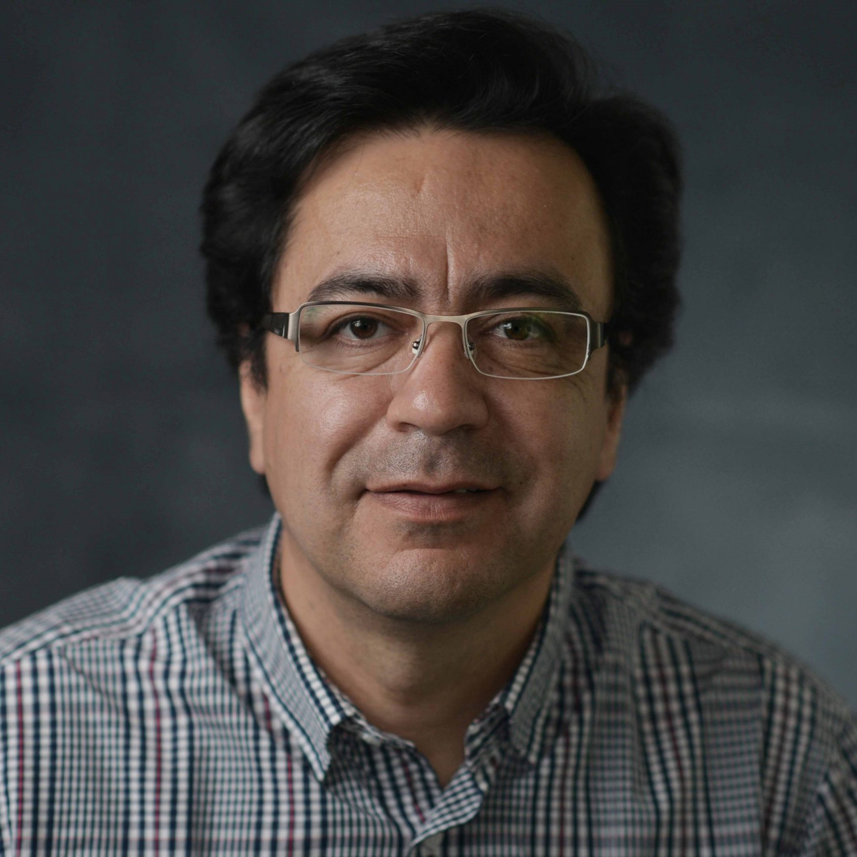 Claudio Fuentes, académico UDP, participó en foro organizado por Harvard University