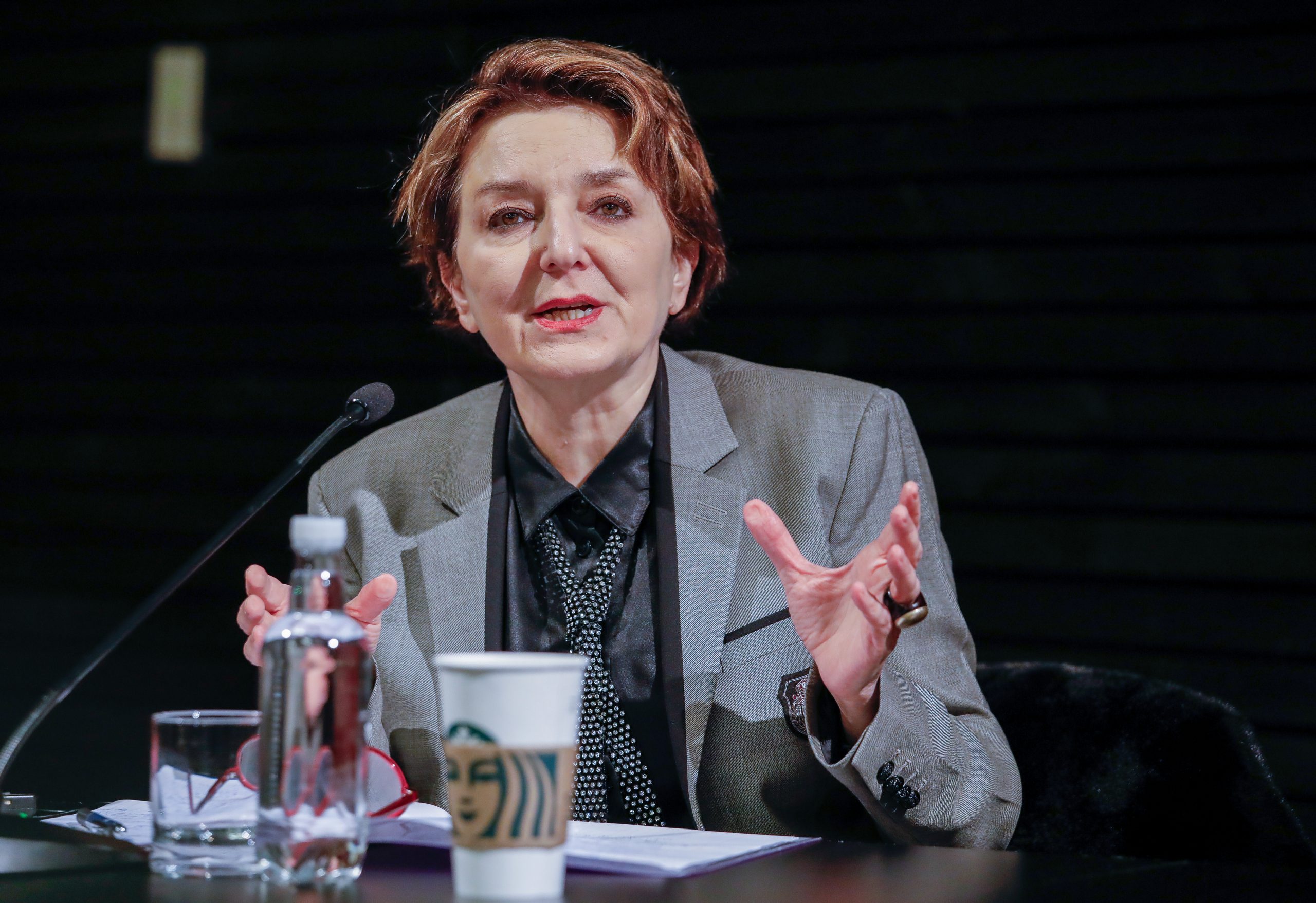 Eva Illouz, socióloga franco-israelí, se presenta en la Cátedra Mujeres y Medio