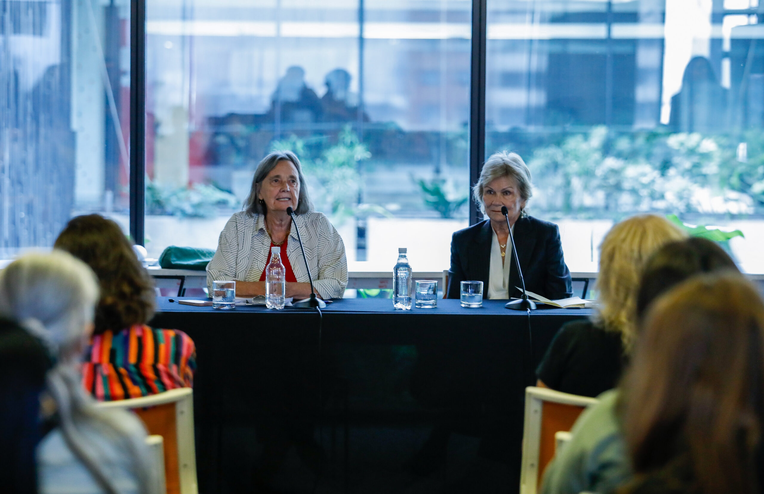 Con Ana María Stuven, Cátedra Mujeres y Medios inició ciclo sobre intelectuales chilenas