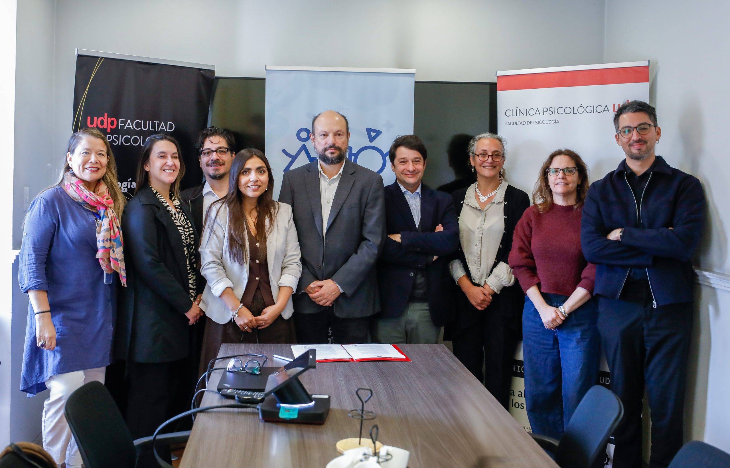 UDP firma convenio con la Corporación para la Infancia de Santiago